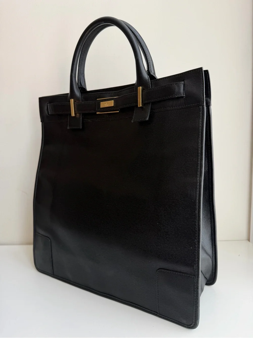 Authentic GUCCI Black Leather Top Handle Bag